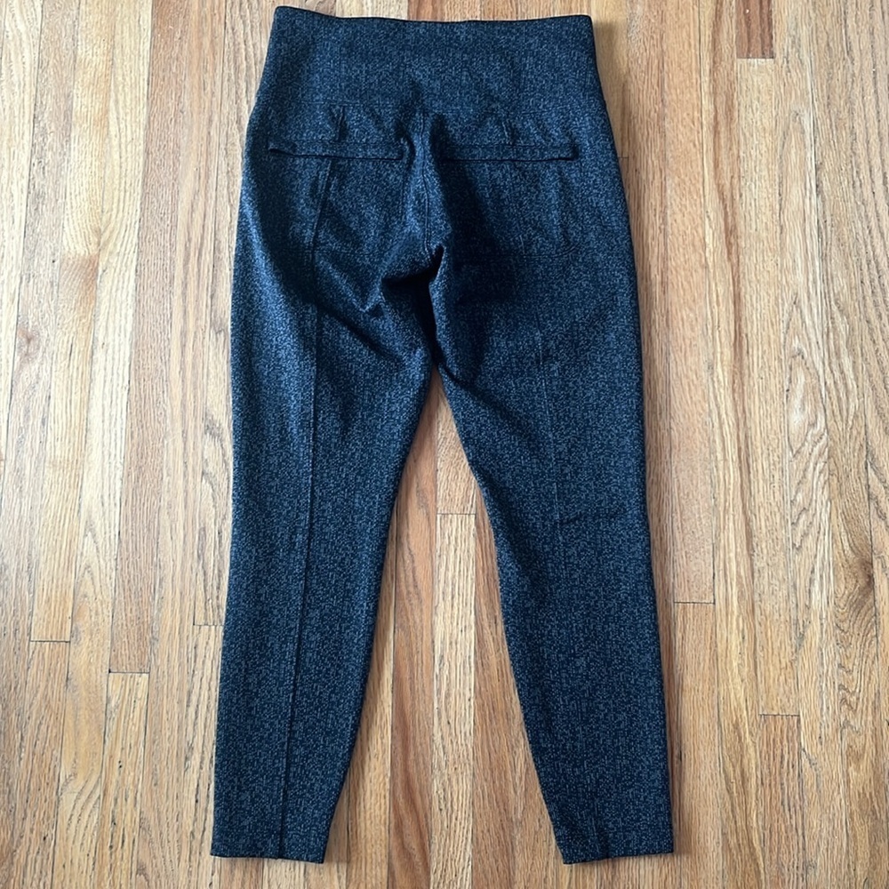 Athleta Delancey Herringbone Tight Leggings, Black /Abalone Grey Size: Small - Picture 4 of 7